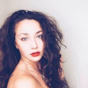 Meet your Posher, Emmaline